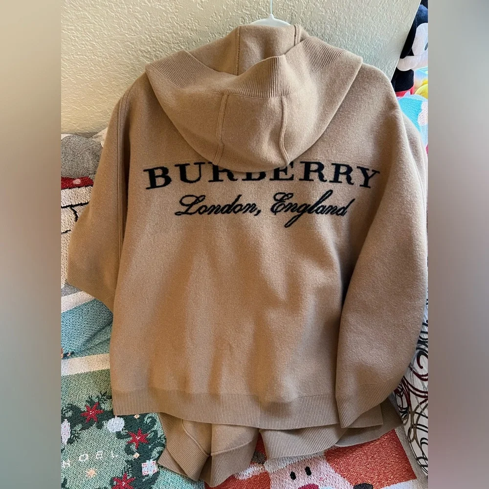 Burberry 100% Authentic Tan Open-Front Poncho wool cape - Picture 4 of 6